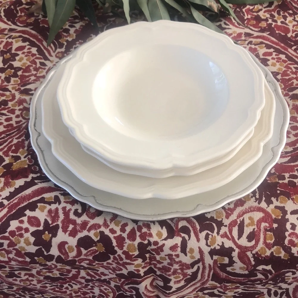 Williams Sonoma Salad/ Soup Bowls